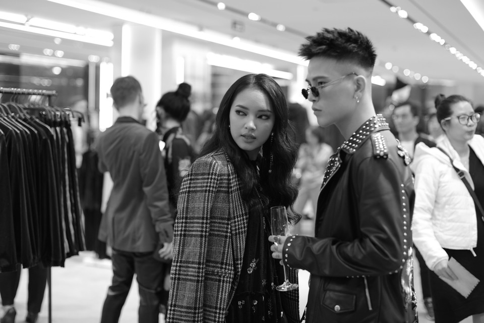 Các tín đồ thời trang cho biết rất háo hức khi Zara chính thức có mặt tại Hà Nội.