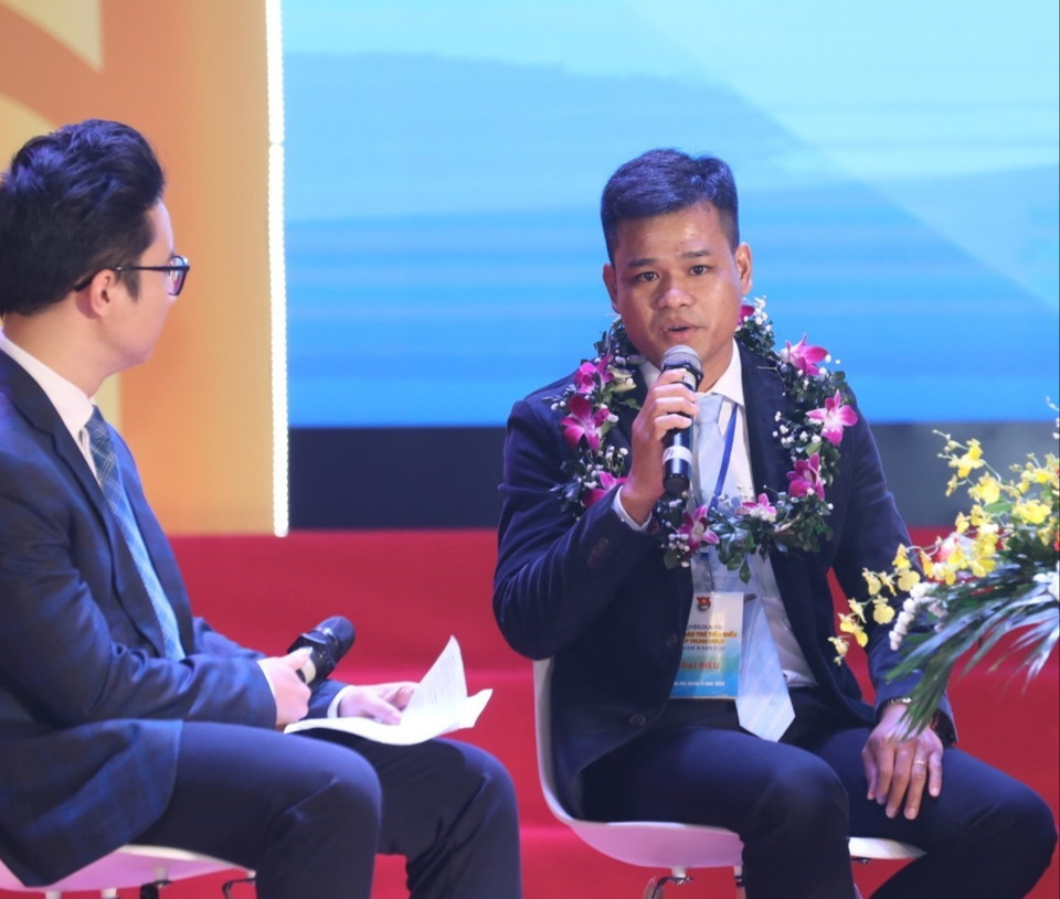 Thầy giáo Trần Thanh Phong, trường Đại học Tiền Giang giao lưu tại chương trình. (Ảnh: Văn Điệp/TTXVN)