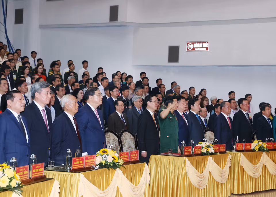 Chủ tịch nước Võ Văn Thưởng và các đại biểu dự Lễ kỷ niệm. (Ảnh: Thống Nhất/TTXVN)