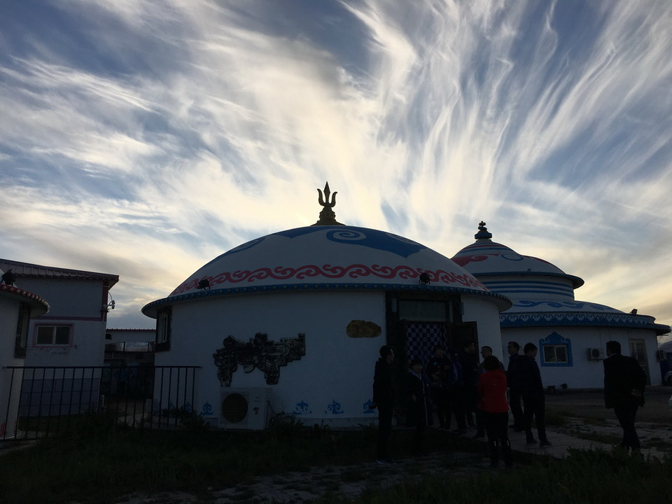 Màn đêm dần buông trên thảo nguyên. (Ảnh: Thu Hiền/Vietnam+)