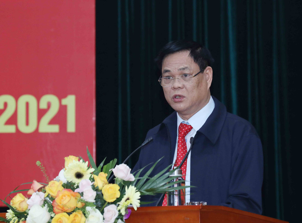 Ông Huỳnh Tấn Việt, Ủy viên Trung ương Đảng, Bí thư Đảng ủy Khối các cơ quan Trung ương phát biểu khai mạc hội nghị. (Ảnh: Phương Hoa/TTXVN)