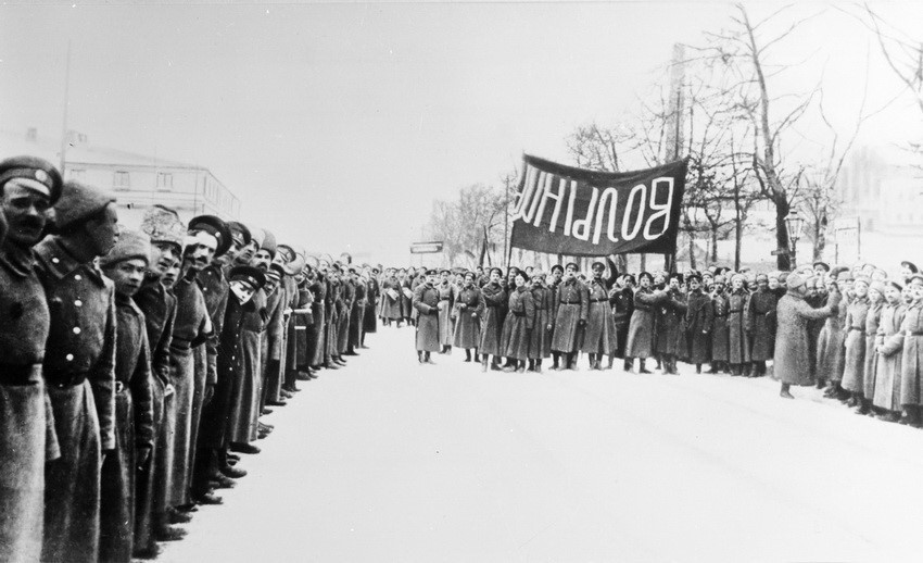 Trung đoàn Volynsky, trung đoàn đầu tiên ra mặt trận (2/1917). (Ảnh: Tư liệu TTXVN)