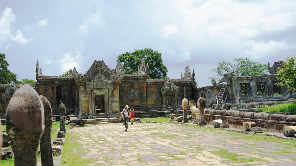 Trong những khoảng sân rộng tại đây, có thể cảm nhận được không khí linh thiêng huyền bí trong các buổi tế lễ của đế chế Khmer. (Ảnh: Trần Long-Minh Hưng-Chanh Đa/Vietnam+)