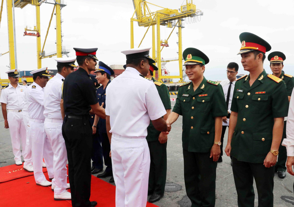 Lễ đón tàu Lực lượng bảo vệ bờ biển Ấn Độ đến thăm thành phố Đà Nẵng. (Ảnh: Trần Lê Lâm/TTXVN)