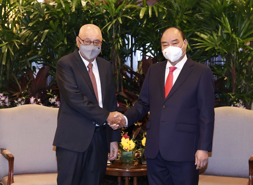 Chủ tịch nước Nguyễn Xuân Phúc tiếp ôngChủ tịch nước Nguyễn Xuân Phúc tiếp ông Ang Kong Hua, lãnh đạo Tập đoàn Sembcorp Industries. (Ảnh: Thống Nhất/TTXVN)