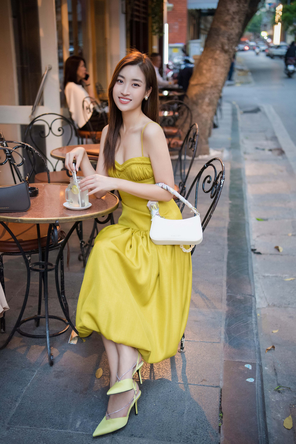 Sắp tới, Đỗ Mỹ Linh vẫn sẽ tiếp tục phát triển bản thân với công việc biên tập viên, MC tại đài truyền hình. (Ảnh: CTV/Vietnam+)