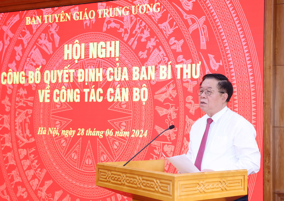 Trưởng Ban Tuyên giáo Trung ương Nguyễn Trọng Nghĩa phát biểu tại hội nghị. (Ảnh: Phương Hoa/TTXVN)