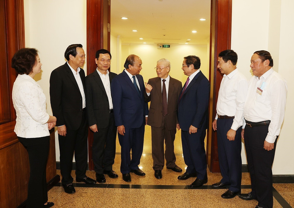 Tổng Bí thư Nguyễn Phú Trọng, Chủ tịch nước Nguyễn Xuân Phúc, Thủ tướng Chính phủ Phạm Minh Chính cùng các lãnh đạo Đảng, Nhà nước và đại biểu dự Hội nghị. (Ảnh: Trí Dũng/TTXVN)