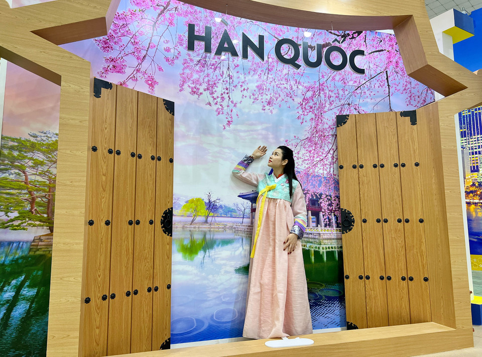 Gian hàng của Tổng cục du lịch Hàn Quốc tại Việt Nam đã góp mặt tại VITM liên tục nhiều năm nay. (Ảnh: Mai Mai/Vietnam+)
