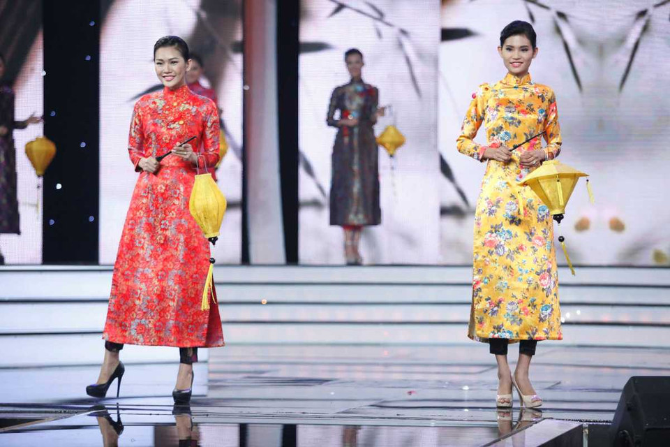 Anh Thư và Văn Thị Vân. (Ảnh: Ân Nguyễn)