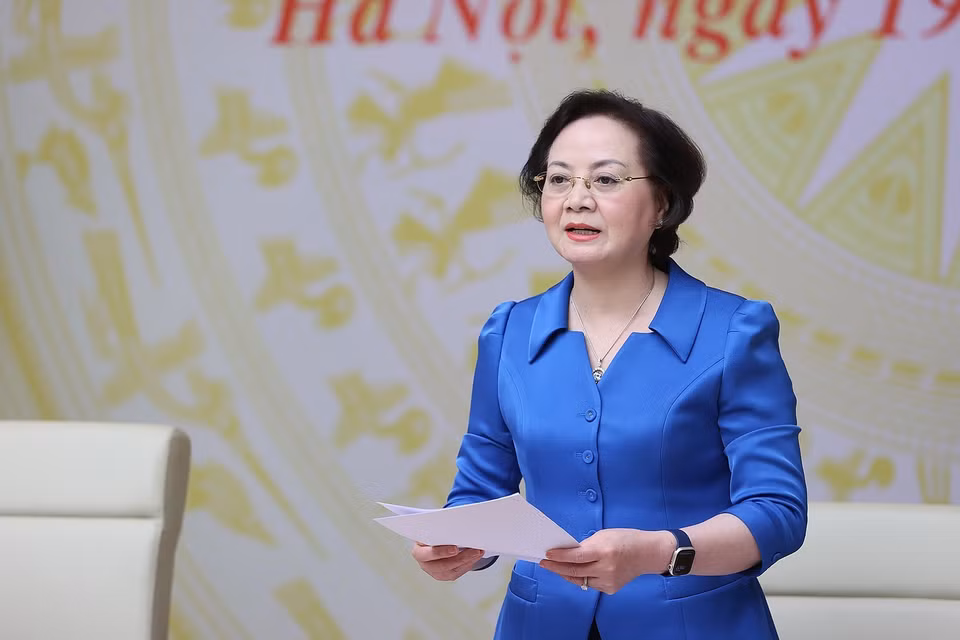 Bộ trưởng Bộ Nội vụ, Phó Trưởng ban Thường trực Ban Chỉ đạo Cải cách Hành chính của Chính phủ Phạm Thị Thanh Trà báo cáo công tác cải cách hành chính 6 tháng đầu năm 2023. (Ảnh: Dương Giang/TTXVN)