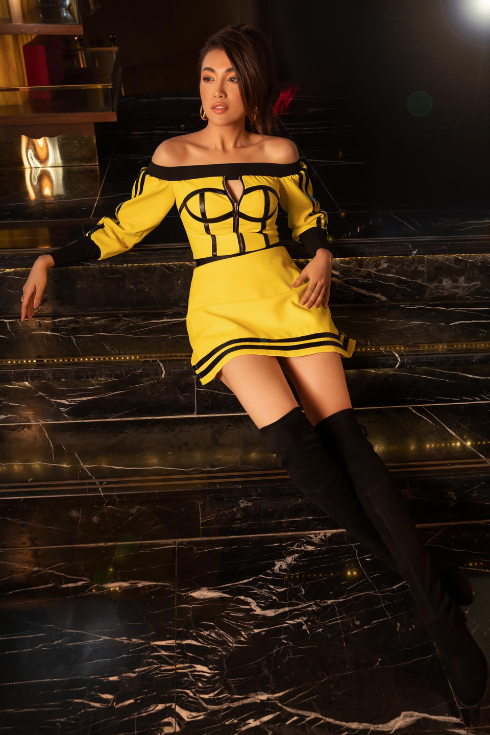 Chia sẻ về quyết định tham gia cuộc đua, Lệ Hằng cho biết: 'Hai chị em rất thích chương trình này, một phần cũng vì muốn thử xem bản thân có những giới hạn nào để vượt qua. Đồng thời, Hằng nghĩ rằng tuổi trẻ nên có điểm nhấn nào đó và Cuộc đua kỳ thú chính là cơ hội để hai chị em trải nghiệm tuổi xuân ý nghĩa cùng nhau. Hy vọng mọi người sẽ ủng hộ đội Vàng và các đội chơi còn lại”. (Ảnh: Hải Nguyễn/Vietnam+)