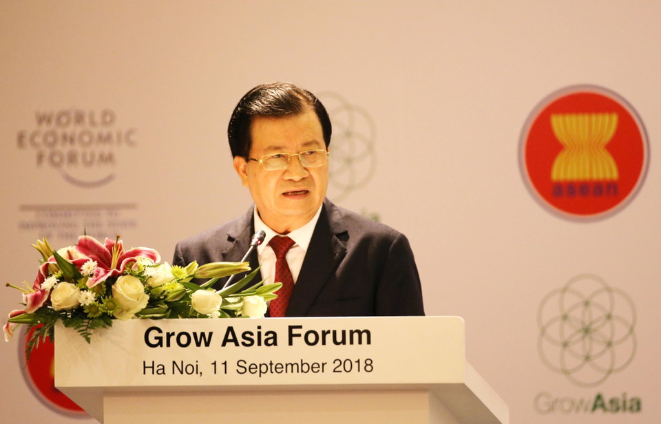 Phó Thủ tướng Trịnh Đình Dũng phát biểu tại Diễn đàn. (Ảnh: Lâm Khánh/TTXVN)