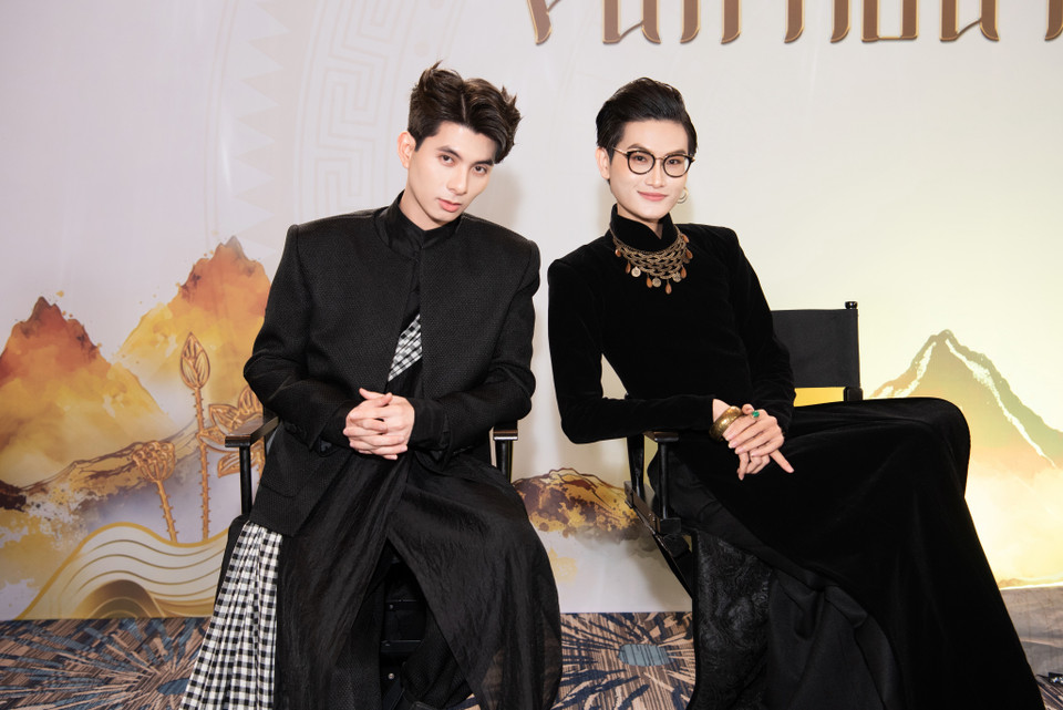 Cặp đôi huấn luyện viên Minh Công-Tín Thái. (Ảnh: CTV/Vietnam+)