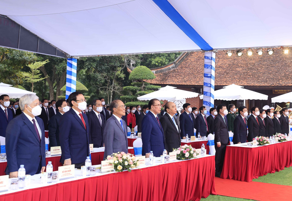 Chủ tịch nước Nguyễn Xuân Phúc, các lãnh đạo, nguyên Đảng, Nhà nước dự Lễ kỷ niệm. (Ảnh: Thống Nhất/TTXVN)