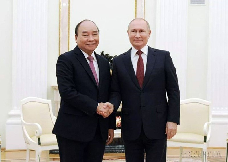 Chủ tịch nước Nguyễn Xuân Phúc hội đàm với Tổng thống Vladimir Putin trong chuyến thăm chính thức Liên bang Nga (30/11/2021). (Ảnh: TTXVN)