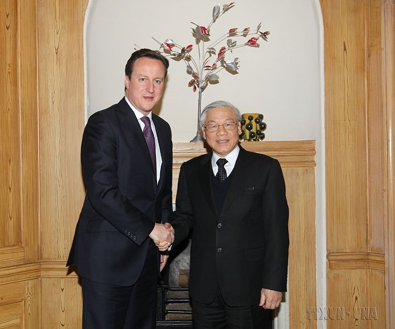 Thủ tướng David Cameron đón Tổng Bí thư Nguyễn Phú Trọng thăm chính thức Anh, ngày 22/1/2013, tại số 10 phố Downing ở Thủ đô London. (Ảnh: Trí Dũng/TTXVN)