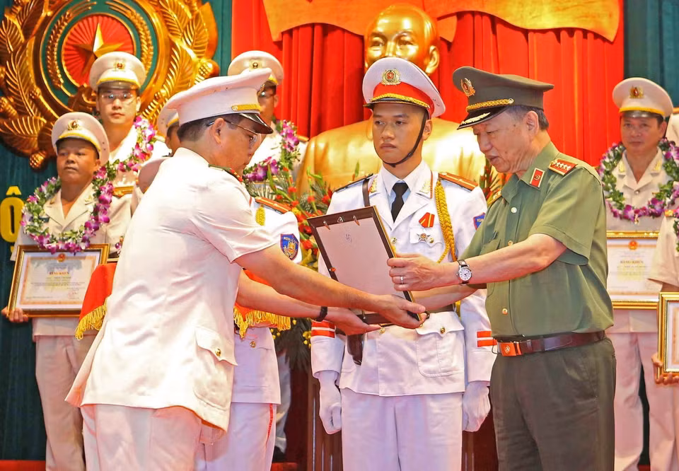 Đảng ủy Công an Trung ương tổ chức Hội nghị sơ kết 3 năm thực hiện Chỉ thị 05/CT-TW ngày 15/5/2016 của Bộ Chính trị về “đẩy mạnh học tập và làm theo tư tưởng, đạo đức, phong cách Hồ Chí Minh”, sáng 23/8/2019, tại Hà Nội. (Ảnh: Doãn Tấn/TTXVN)