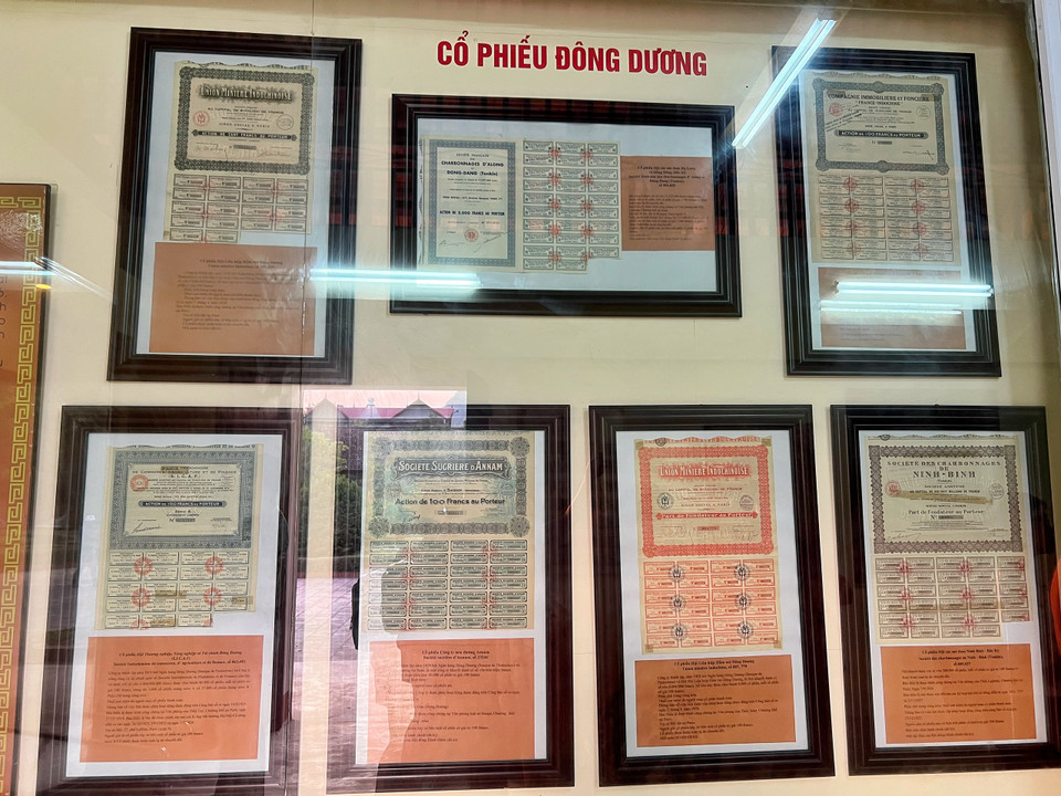 Hình ảnh cổ phiếu Đông Dương một thời. (Ảnh: Mai Mai/Vietnam+)