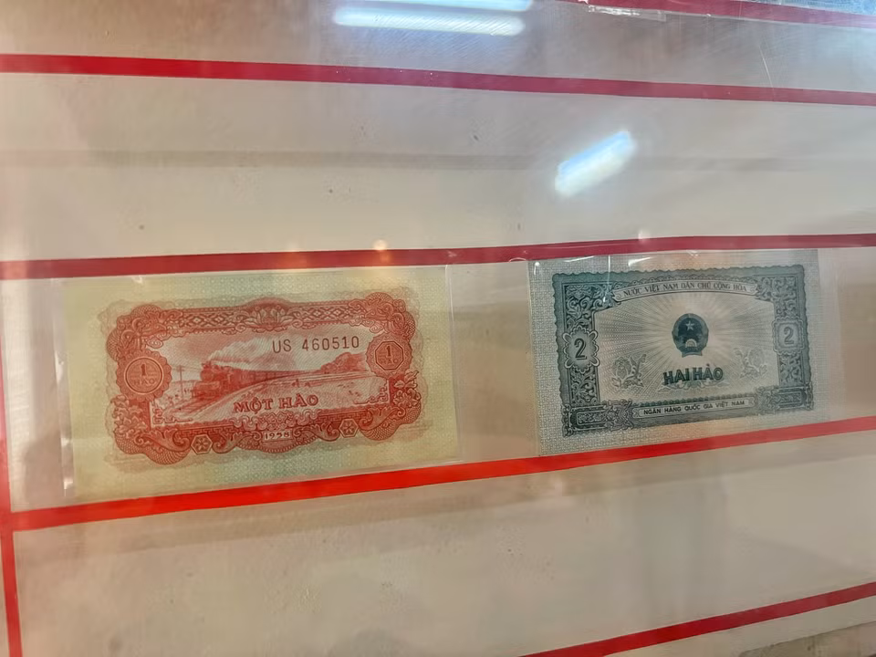 Tiền giấy in năm 1958. (Ảnh: Mai Mai/Vietnam+)