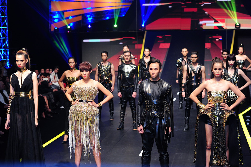 ... Cùng 10 thí sinh trong top 14. (Nguồn ảnh: BTC)