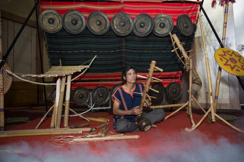 Lễ hội lần này còn có các hoạt động mới so với các lần trước như: lần đầu tiên tổ chức cuộc thi càphê đặc sản Việt Nam; khai trương Đường sách càphê Buôn Ma Thuột; triển lãm lịch sử càphê thế giới tại Bảo tàng Thế giới Càphê (Bảo tàng chuyên ngành càphê lớn nhất thế giới)... (Ảnh: Viết Quý/Vietnam+)