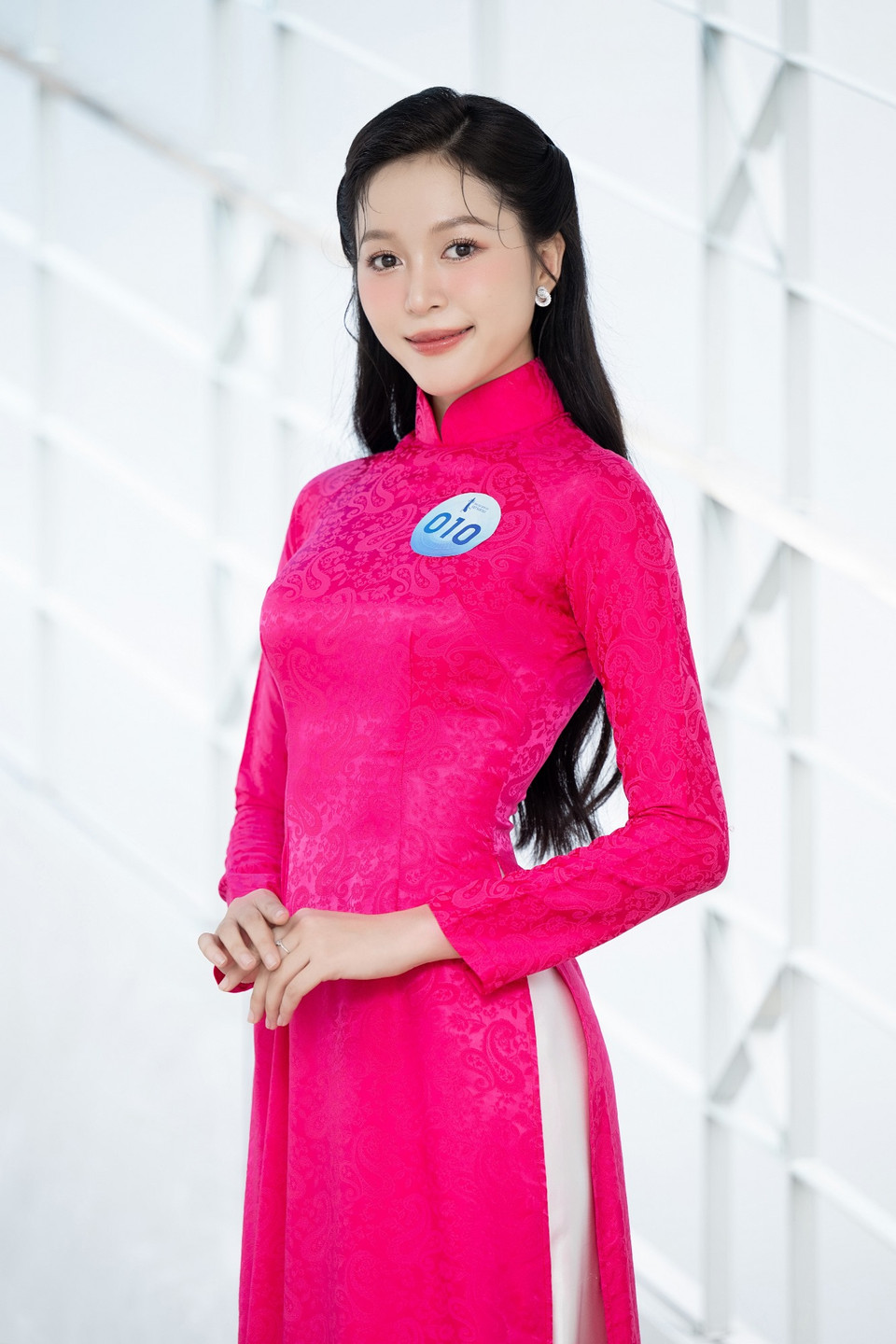 Nguyễn Ngọc Kiều Duy - Hoa khôi Người đẹp Tây Đô 2023 là thí sinh gây ấn tượng với những thành tích nổi bật. Cô còn là Người đẹp nhân ái Người đẹp Tây Đô 2023, Hoa khôi Miss FPTU Cần Thơ 2022... Ngoài ra, người đẹp còn đạt được nhiều thành tích nổi bật về khả năng ngoại ngữ. (Ảnh: CTV/Vietnam+)