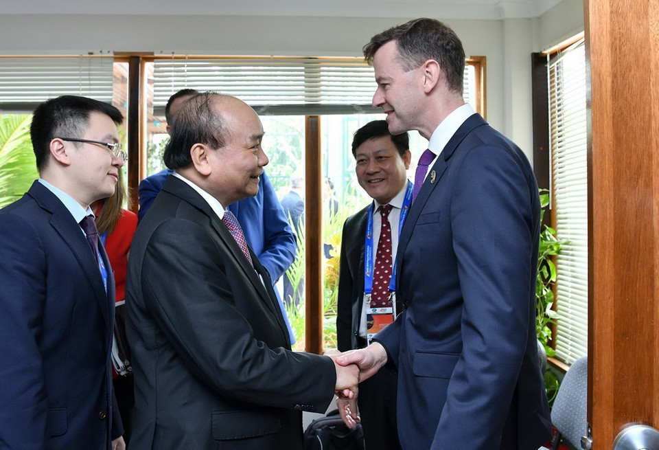 Thủ tướng Nguyễn Xuân Phúc tiếp đoàn Liên minh Doanh nghiệp Hoa Kỳ, trong chương trình tham dự Tuần lễ Cấp cao Diễn đàn Hợp tác Kinh tế châu Á-Thái Bình Dương lần thứ 26 (APEC 2018). (Ảnh: Thống Nhất/TTXVN)