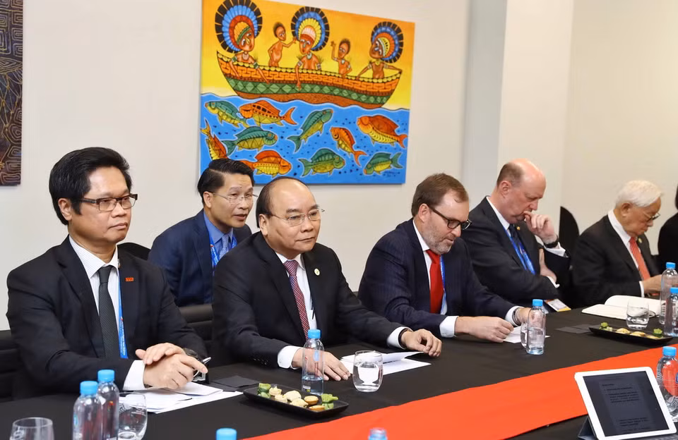 Thủ tướng Nguyễn Xuân Phúc dự Phiên đối thoại theo nhóm của các nhà lãnh đạo Việt Nam, Indonesia, Australia và Đài Loan (Trung Quốc) với thành viên Hội đồng Tư vấn Kinh doanh APEC (ABAC). (Ảnh: Thống Nhất/TTXVN)