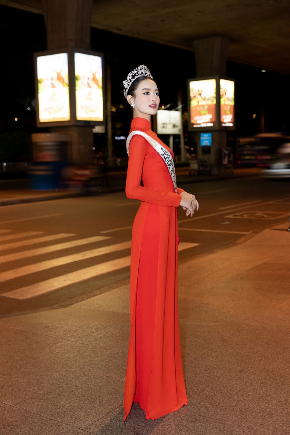 Thành tích của Khánh Linh tại Miss Intercontinental 2024 tiếp nối những thành công của các đàn chị đi trước là Hoa hậu Liên lục địa 2022 Lê Nguyễn Bảo Ngọc và Á hậu 2 Liên lục địa 2023 Lê Nguyễn Ngọc Hằng. Điều này không chỉ khẳng định tài năng, sự nỗ lực của Khánh Linh mà còn nâng cao hình ảnh nhan sắc Việt trong mắt bạn bè quốc tế. (Ảnh: CTV/Vietnam+)