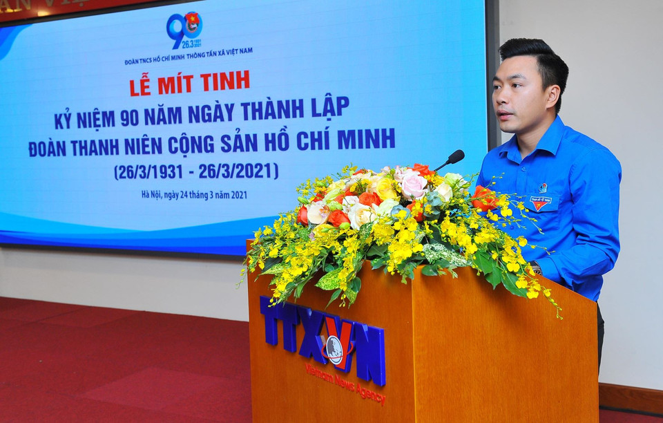 Bí thư Đoàn thanh niên TTXVN Lê Minh Đức phát biểu tại buổi lễ. (Ảnh: Minh Đức/TTXVN)