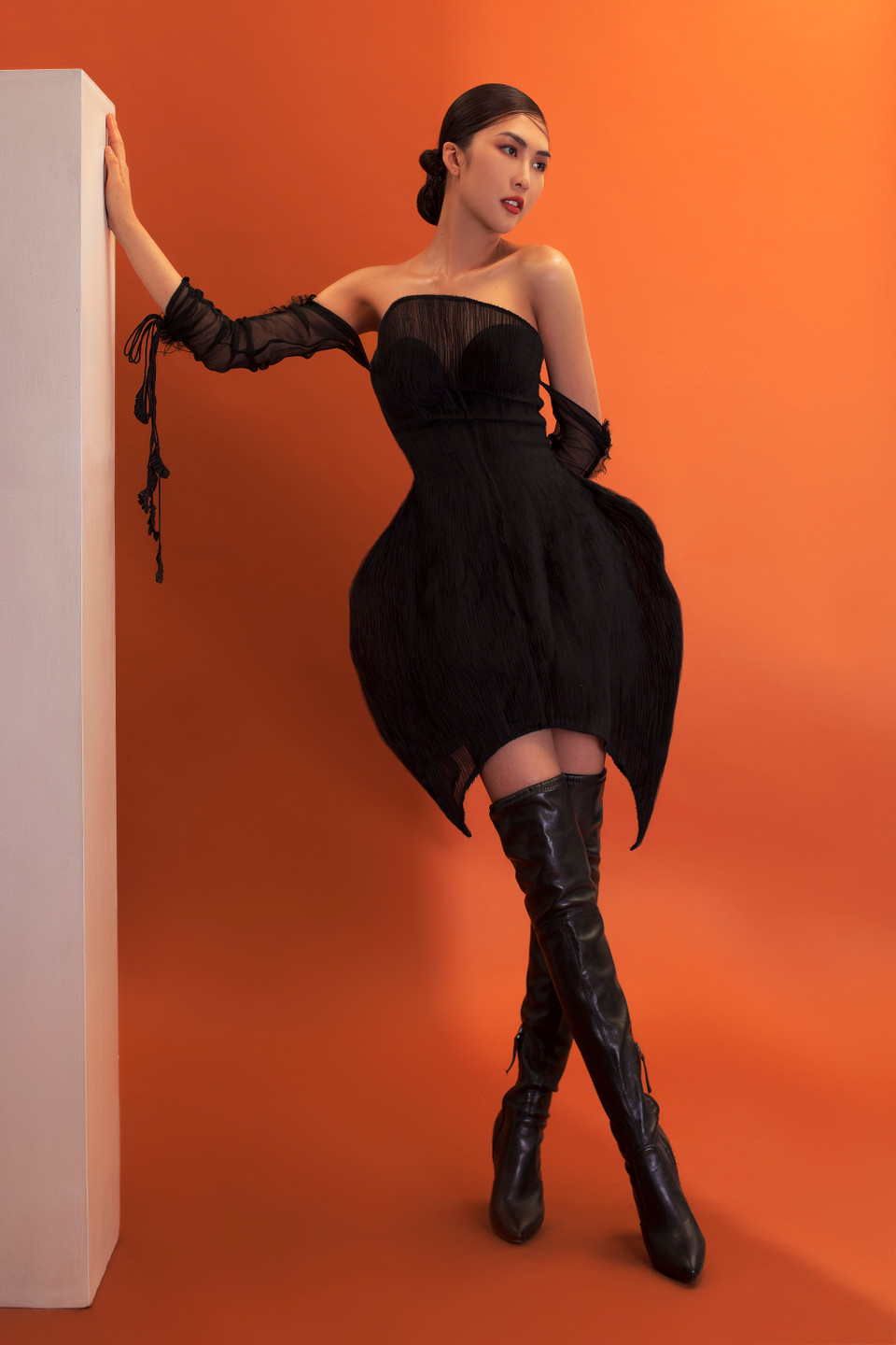 Tường Linh nói vui, cô ‘không hiền như Hoa hậu,’ mà rất mạnh mẽ, cá tính. (Ảnh: Tang Tang/Vietnam+)