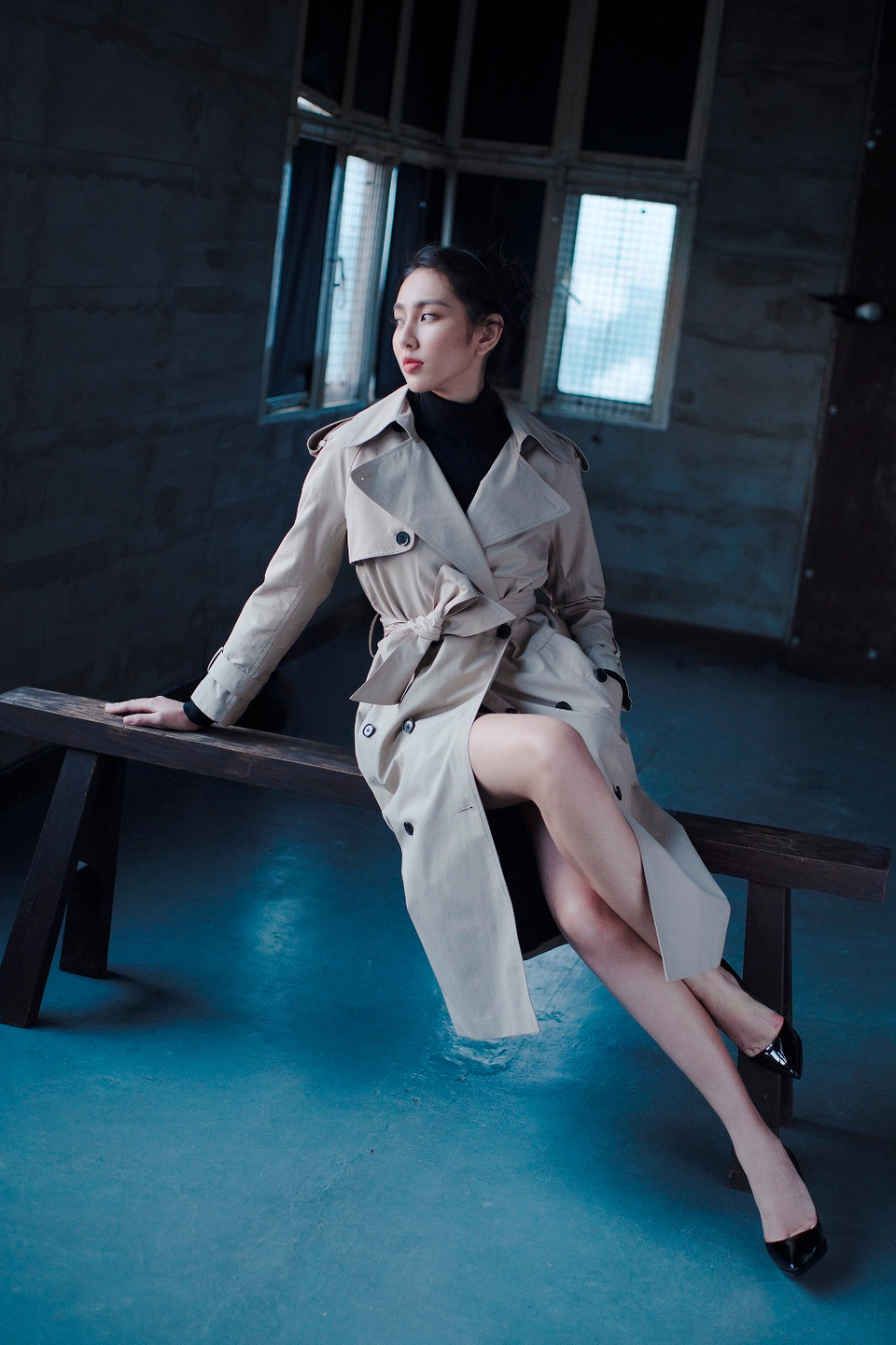 Xuất hiện trong bộ hình mới này, Thùy Tiên nổi bật với gương mặt gần như không trang điểm... (Ảnh: Bobby Nguyễn/Vietnam+)