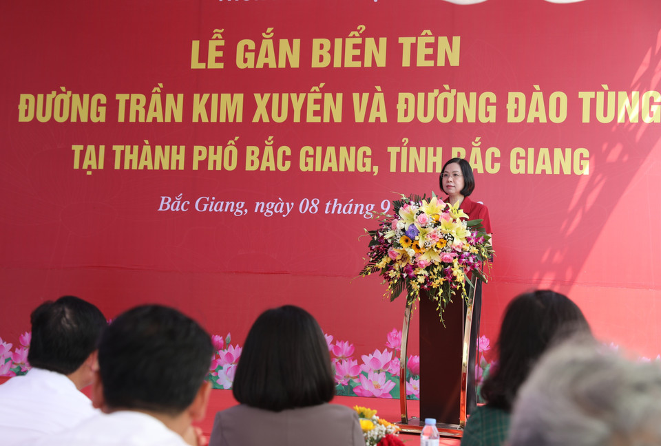 Đồng chí Vũ Việt Trang, Ủy viên BCH Đảng bộ Khối các cơ quan Trung ương, Bí thư Đảng ủy, Tổng Giám đốc TTXVN phát biểu. (Ảnh: Danh Lam/TTXVN)