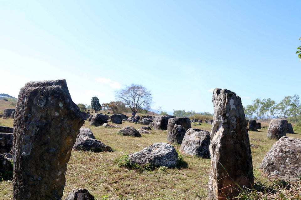 Trải qua bao năm tháng dãi dầu cùng nắng mưa, cùng chiến tranh loạn lạc, đến nay hầu như ít chiếc chum nào còn nguyên vẹn. (Ảnh: Phạm Kiên/Vietnam+)