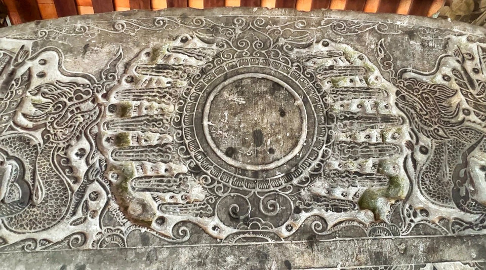 Khu di tích chùa Keo Hành Thiên còn lưu giữ được nhiều giá trị di sản văn hóa phi vật thể quý giá thể hiện qua hệ thống thác bản khắc Hán Nôm như bia ký, sắc phong, thần tích, câu đối, đại tự… (Ảnh: Mai Mai/Vietnam+)