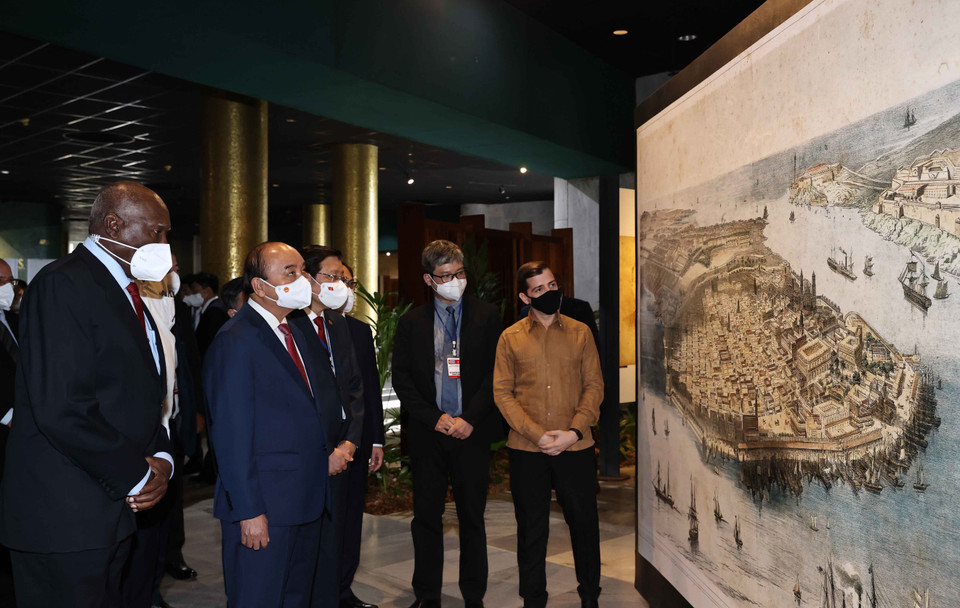 Chủ tịch nước Nguyễn Xuân Phúc thăm Khu tưởng niệm Anh hùng dân tộc Jose Marti. (Ảnh: Thống Nhất/TTXVN)