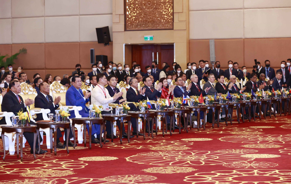 Chủ tịch Quốc hội Vương Đình Huệ và đại biểu dự Lễ khai mạc. (Ảnh: Doãn Tấn/TTXVN)