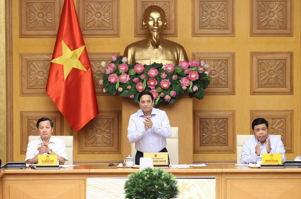  Thủ tướng Phạm Minh Chính chủ trì buổi làm việc với các bộ, ngành, cơ quan và một số chuyên gia, nhà khoa học, tổ chức quốc tế. (Ảnh: Dương Giang/TTXVN) 