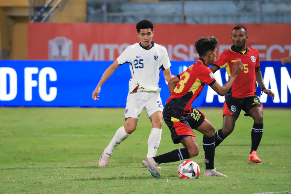 Bước sang hiệp hai, Thái Lan tiếp tục có thêm các bàn thắng do công của Suphanat và Seksan Ratree (số 25). (Ảnh: Việt Anh/Vietnam+)