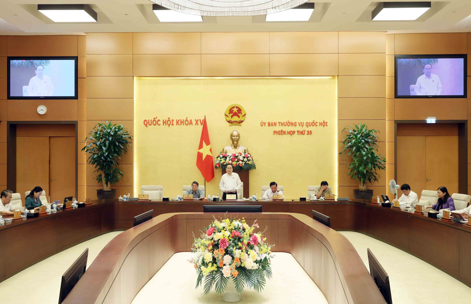 Chiều 11/7, tại Hà Nội, Chủ tịch Quốc hội Trần Thanh Mẫn điều hành và phát biểu bế mạc Phiên họp thứ 35 của Ủy ban Thường vụ Quốc hội. (Ảnh: An Đăng/TTXVN)