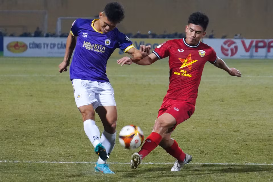 Hà Nội FC nhanh chóng dồn ép đối phương và tạo ra hàng loạt cơ hội nguy hiểm. (Ảnh: Việt Anh/Vietnam+)