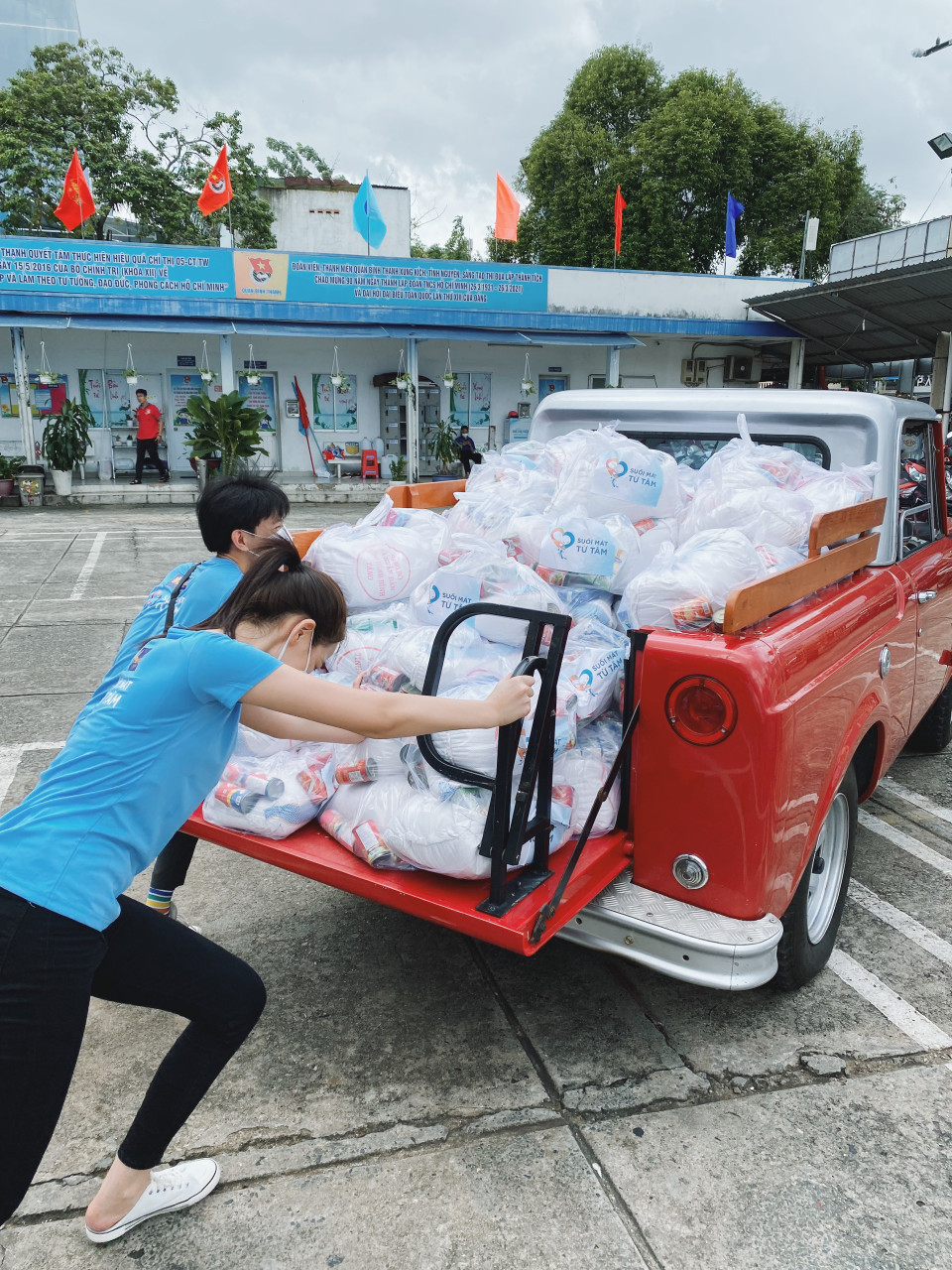 Mới đây, cô nàng đã chia sẻ những hình ảnh xuất hiện tại Thành phố Hồ Chí Minh và những hoạt động thiện nguyện của mình. (Ảnh: CTV/Vietnam+)