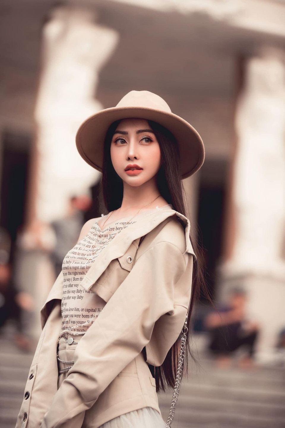 Sơn Ca chia sẻ rằng bản thân đã từng rất tự ti về chiều cao 1m52. Tuy nhiên, cô nàng vẫn luôn mong muốn mình sẽ có cơ hội được tham gia vào các chương trình lớn về thời trang và The Next Face Vietnam 2021 chính là nơi giúp cho Sơn Ca hiện thực hóa mong ước của mình. Với gương mặt thu hút ánh nhìn cũng như thần thái đầy tự tin, đây chắc chắn sẽ là đối thủ đáng gờm tại The Next Face Vietnam 2021. (Ảnh: BTC)