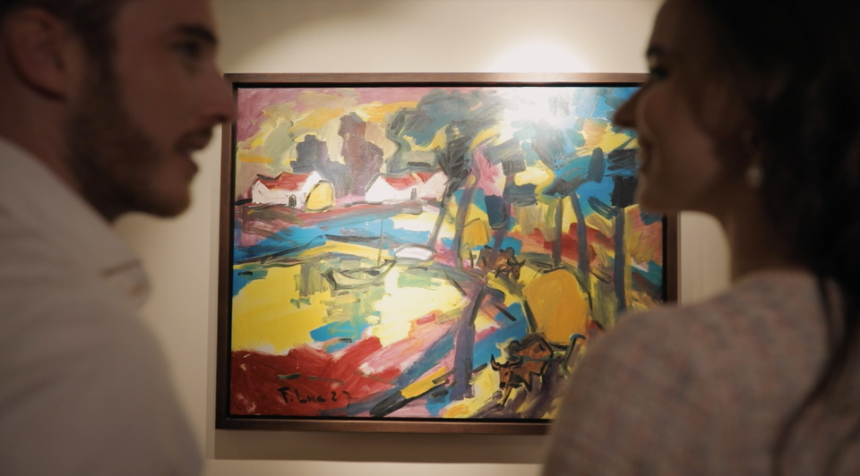 Không chỉ khách Việt mà du khách quốc tế cũng vô cùng thích thú với cảm giác vừa thưởng lãm một không gian đậm đặc dấu ấn mỹ thuật vừa lênh đênh trong lòng di sản. (Ảnh: Vietnam+)