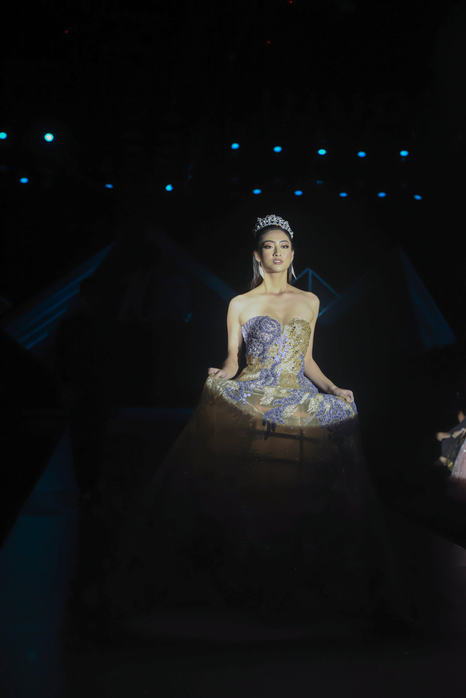 Hoa hậu Thế giới Việt Nam 2019 Lương Thùy Linh là gương mặt được lựa chọn cho vị trí vedette. (Ảnh: CTV/Vietnam+)