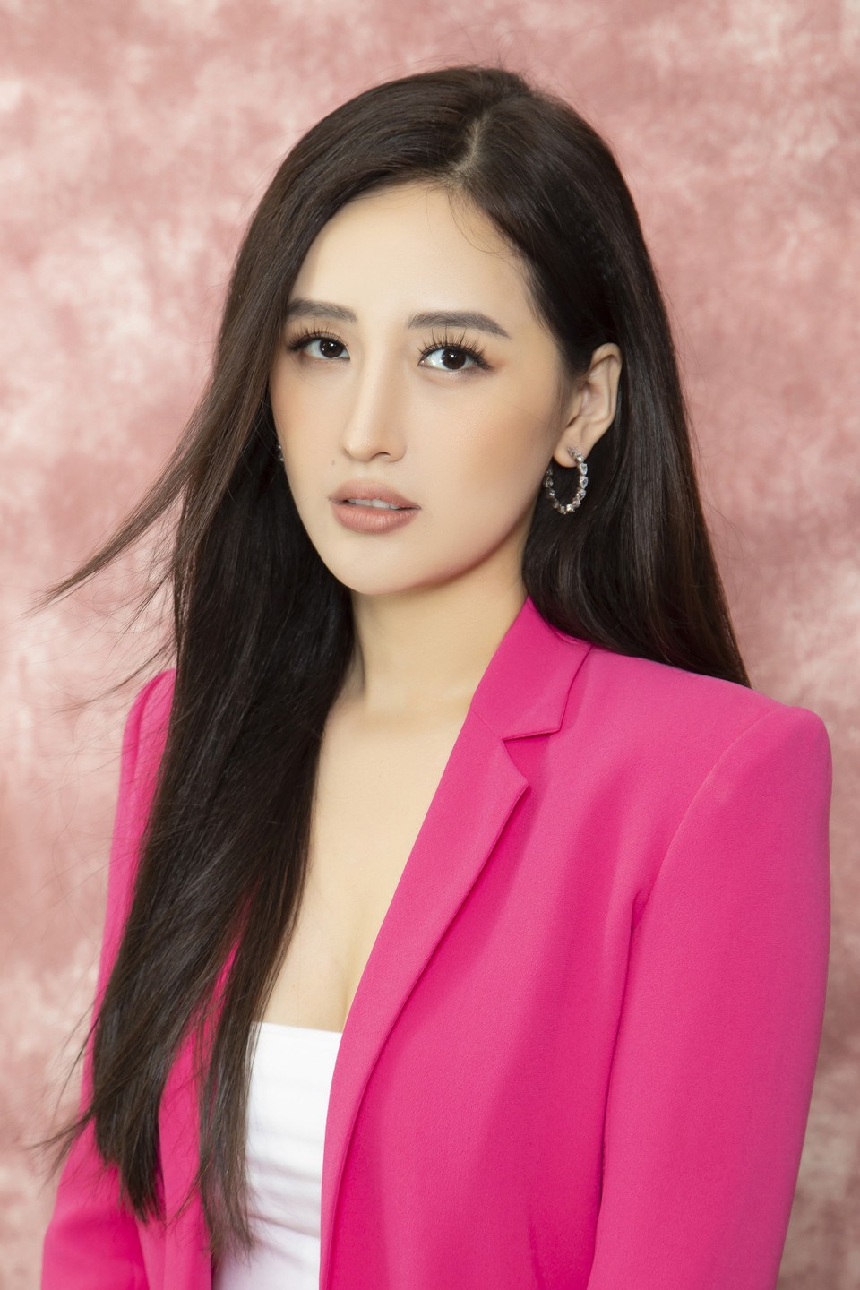 Không chỉ là ngôi sao hạng A quyền lực trong giới showbiz, Mai Phương Thúy còn được công chúng biết đến với vai trò một nữ doanh nhân thành công với quan điểm sống hiện đại được đánh giá cao. (Ảnh: CTV/Vietnam+)