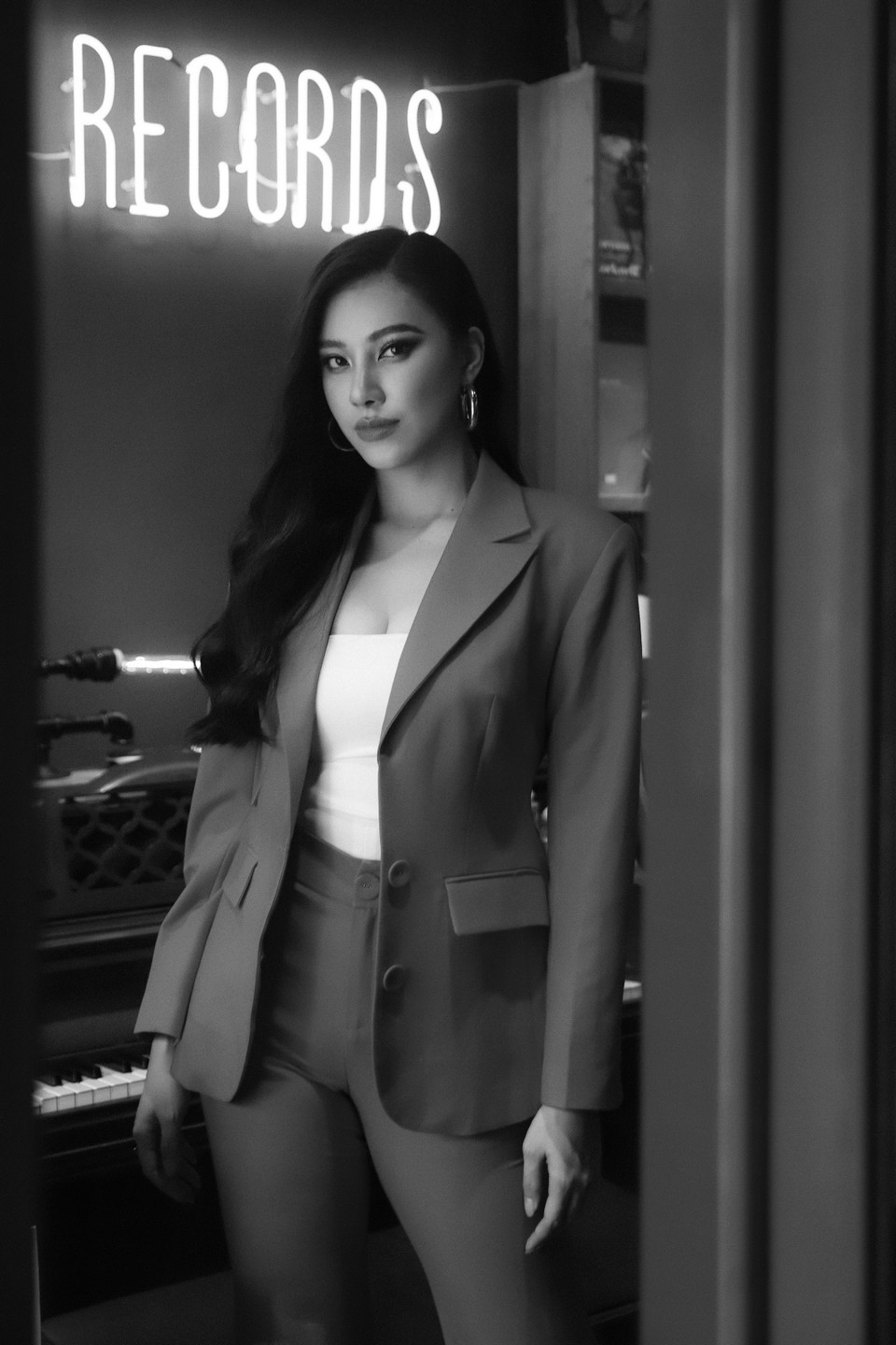 Thời gian qua, do ảnh hưởng của dịch Covid-19, Á hậu Kim Duyên hạn chế nhận lời tham gia các sự kiện mà tập trung vào việc học, trau dồi thêm kiến thức, kỹ năng. (Ảnh: Trí Nguyễn/Vietnam+)