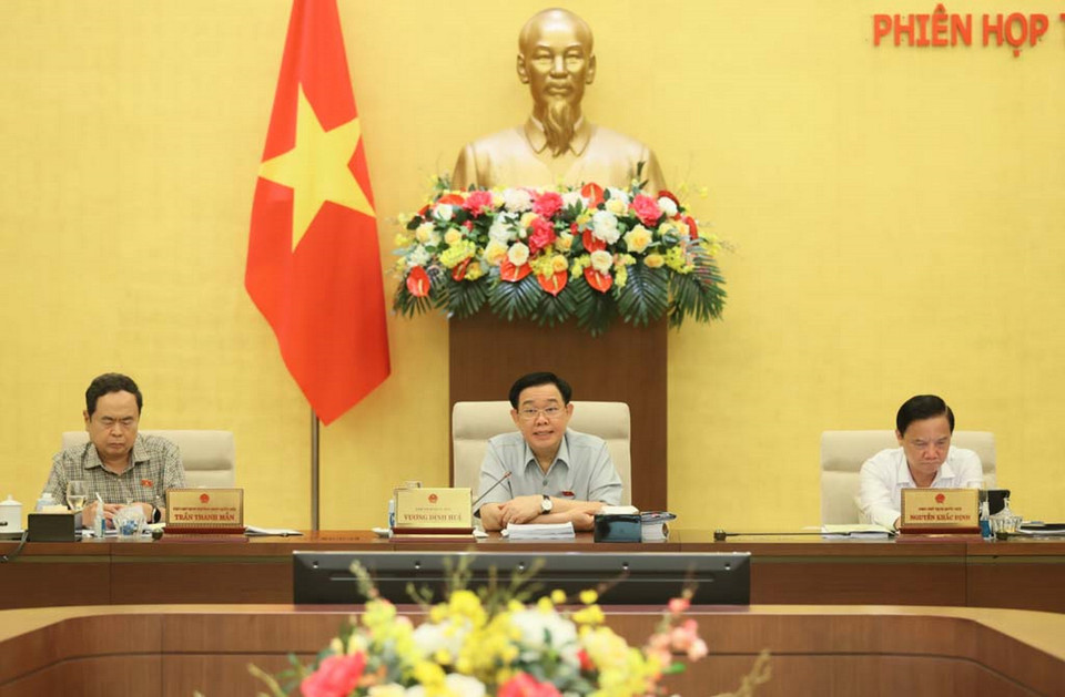 Chủ tịch Quốc hội Vương Đình Huệ phát biểu. (Ảnh: An Đăng/TTXVN)