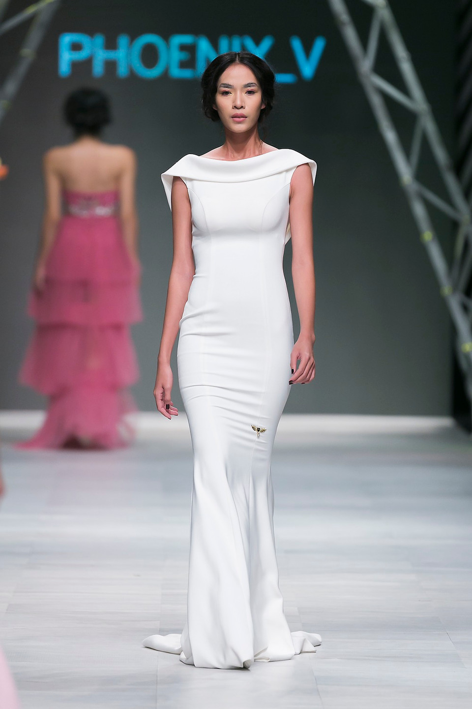 Đây là thương hiệu thời trang có thế mạnh là các thiết kế thủ công tinh tế...